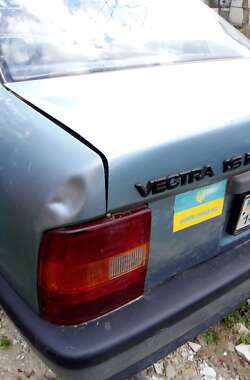 Седан Opel Vectra 1989 в Львові