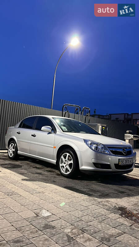 Седан Opel Vectra 2005 в Ужгороде