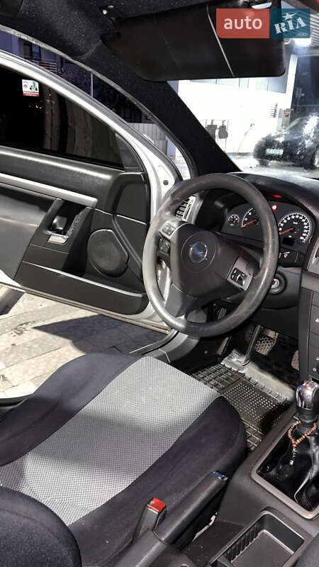 Седан Opel Vectra 2005 в Ужгороде фото 14 Седан Opel Vectra 2005 в Ужгороде