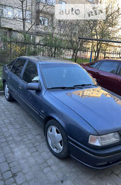 Ліфтбек Opel Vectra 1995 в Івано-Франківську