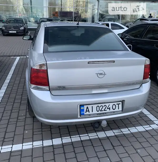 Седан Opel Vectra 2006 в 
