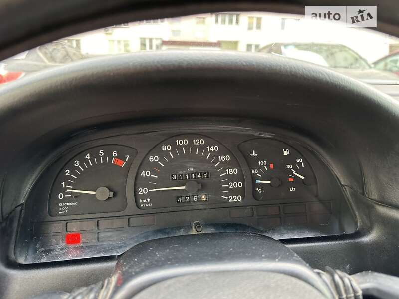Седан Opel Vectra 1990 в Києві