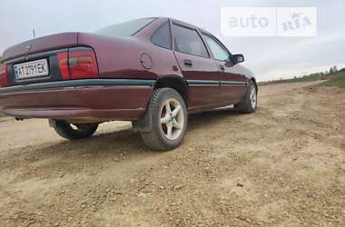 Седан Opel Vectra 1995 в Долині