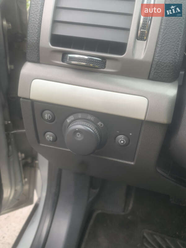 Седан Opel Vectra 2008 в Киеве