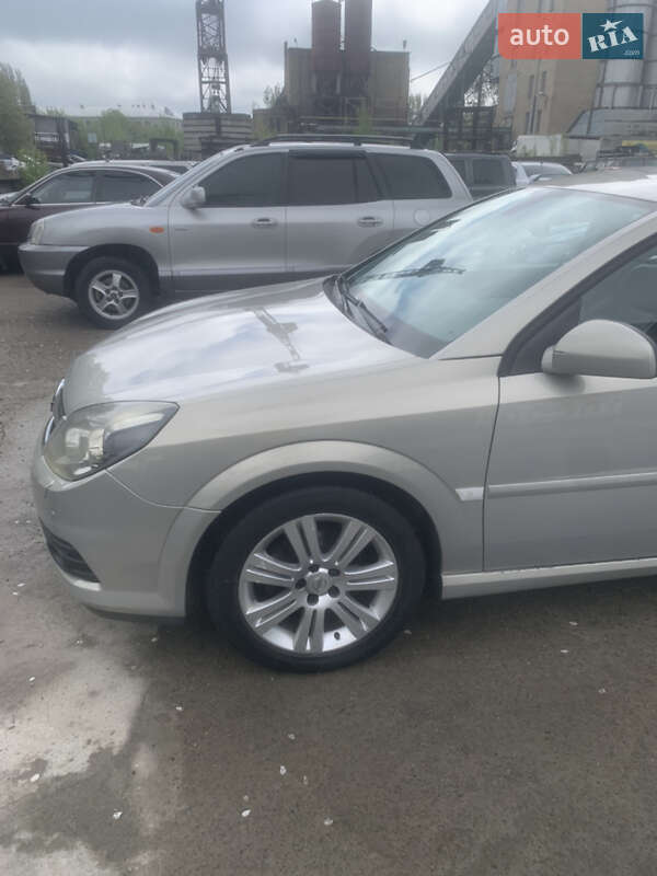 Седан Opel Vectra 2008 в Киеве