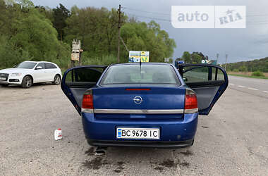 Седан Opel Vectra 2002 в Львове