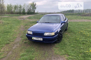 Седан Opel Vectra 1991 в Хороле