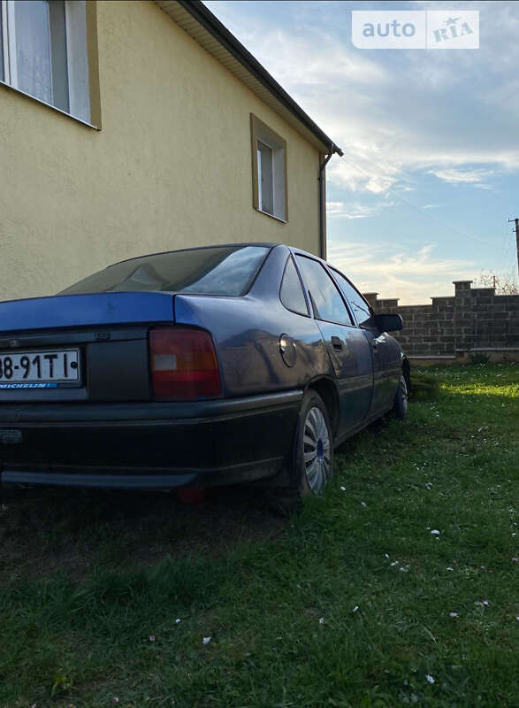 Седан Opel Vectra 1992 в Рогатині