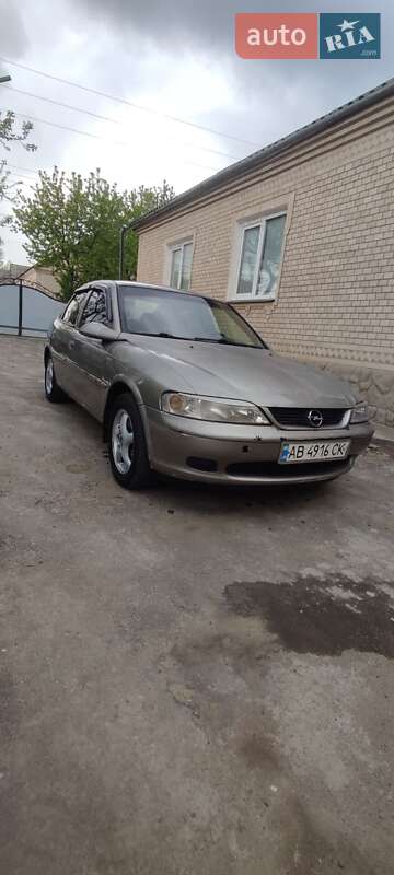 Седан Opel Vectra 1998 в Бершади