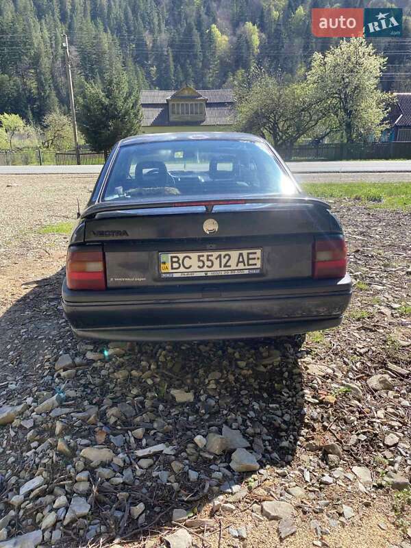 Седан Opel Vectra 1994 в Яремче