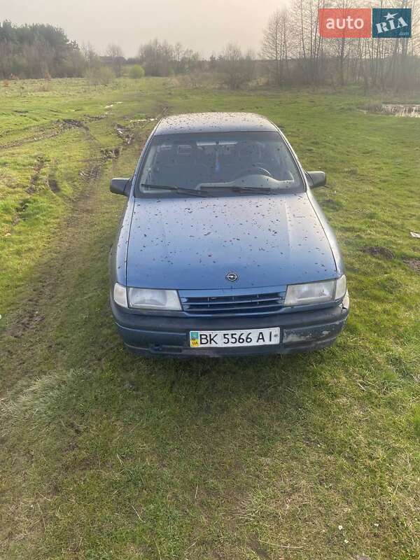 Седан Opel Vectra 1989 в 