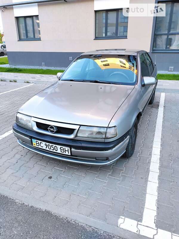 Седан Opel Vectra 1995 в Ровно
