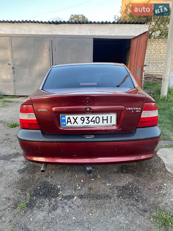 Седан Opel Vectra 1997 в Краснопавловке