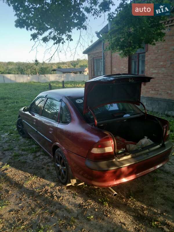 Седан Opel Vectra 1997 в Хмельницком