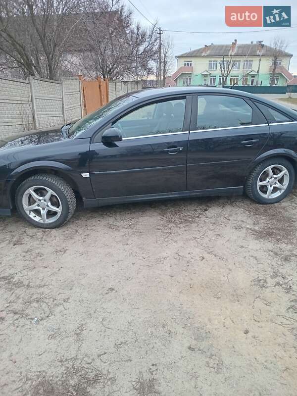 Ліфтбек Opel Vectra 2003 в Микуличах