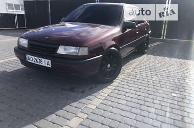 Седан Opel Vectra 1990 в Мукачевому
