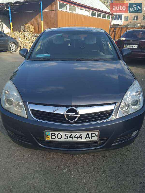Седан Opel Vectra 2006 в Тернополі