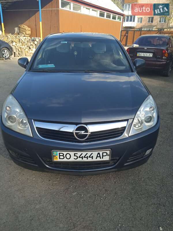 Седан Opel Vectra 2006 в Тернополі
