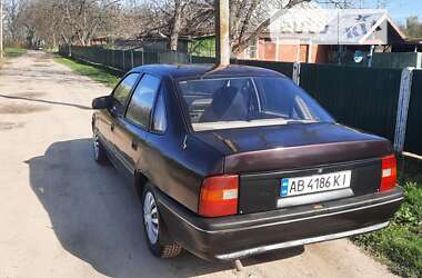 Седан Opel Vectra 1992 в Немирове