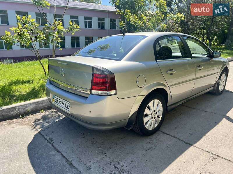 Седан Opel Vectra 2004 в Киеве