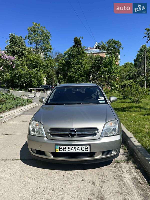 Седан Opel Vectra 2004 в Киеве