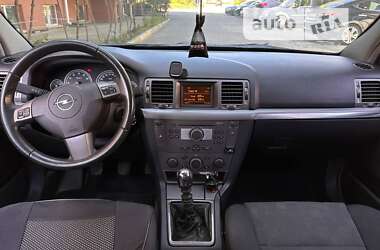 Седан Opel Vectra 2006 в Ирпене