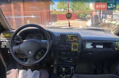 Седан Opel Vectra 1992 в 