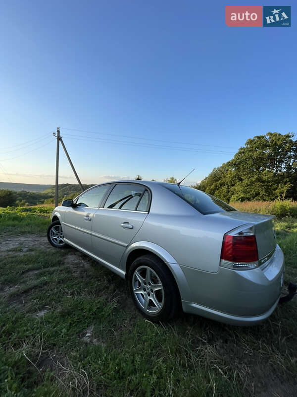 Седан Opel Vectra 2006 в Львові