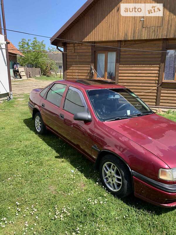Седан Opel Vectra 1993 в Стрию