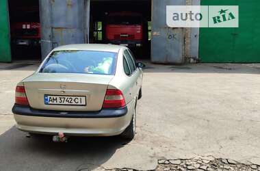 Седан Opel Vectra 1996 в Брусилове