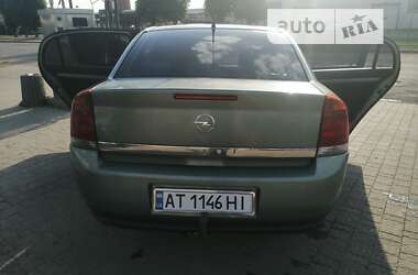 Седан Opel Vectra 2003 в Івано-Франківську