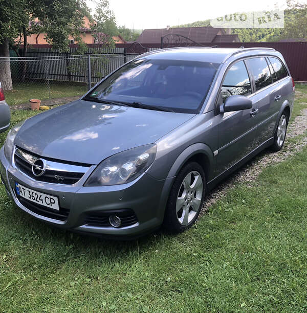 Універсал Opel Vectra 2007 в Івано-Франківську