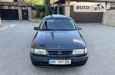 Седан Opel Vectra 1995 в Могилев-Подольске
