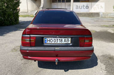 Седан Opel Vectra 1990 в Зборові