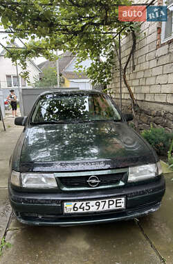 Седан Opel Vectra 1995 в Хусті