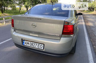 Седан Opel Vectra 2005 в Малине
