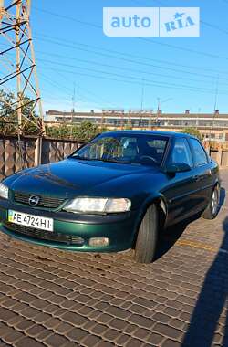 Седан Opel Vectra 1996 в Кривому Розі