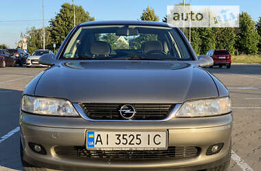 Седан Opel Vectra 1999 в Новых Петровцах