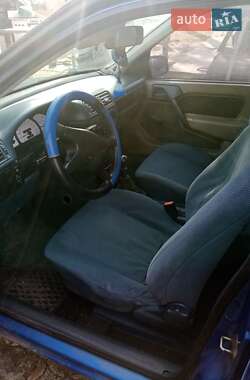 Ліфтбек Opel Vectra 1989 в Грушівці