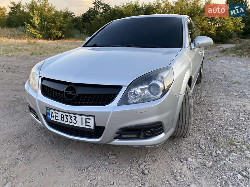 Седан Opel Vectra 2008 в Днепре