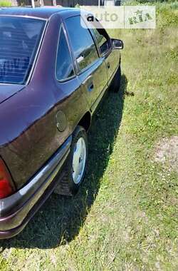 Седан Opel Vectra 1995 в 