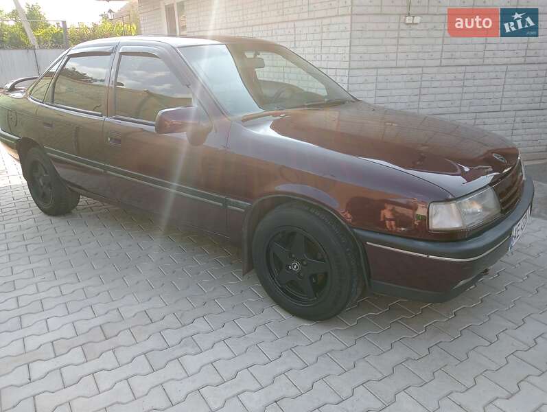 Седан Opel Vectra 1991 в Кривому Розі