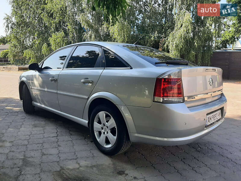 Ліфтбек Opel Vectra 2007 в Бердичеві фото 4 Ліфтбек Opel Vectra 2007 в Бердичеві