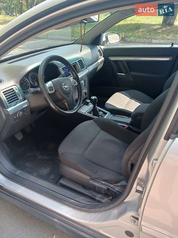Універсал Opel Vectra 2006 в Сумах