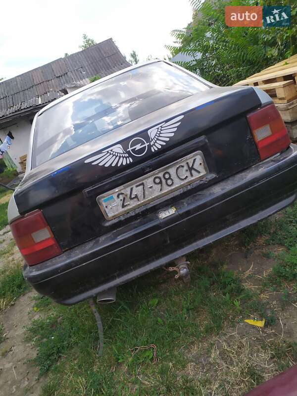 Седан Opel Vectra 1992 в Пятихатках