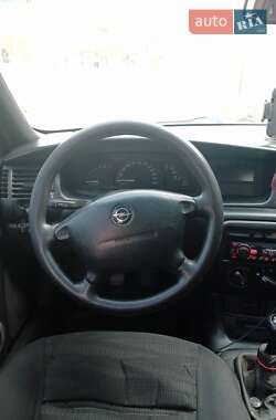 Седан Opel Vectra 1996 в Кременчуге