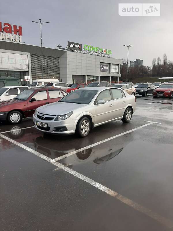 Седан Opel Vectra 2008 в Кривом Роге