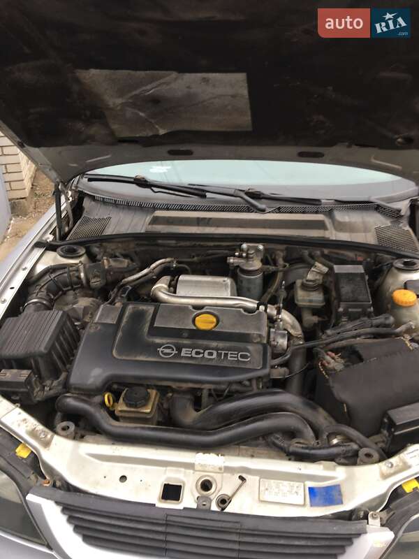 Лифтбек Opel Vectra 2000 в Киеве