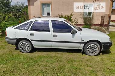 Седан Opel Vectra 1989 в 