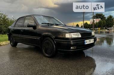 Ліфтбек Opel Vectra 1992 в Бучі